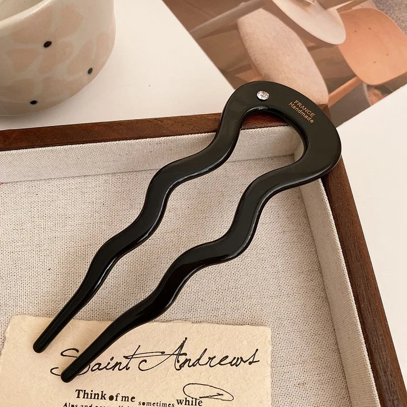 1 piece of French braided hair forks, U-shaped curling forks, retro turtle shells, ladies' hairpins, headwear